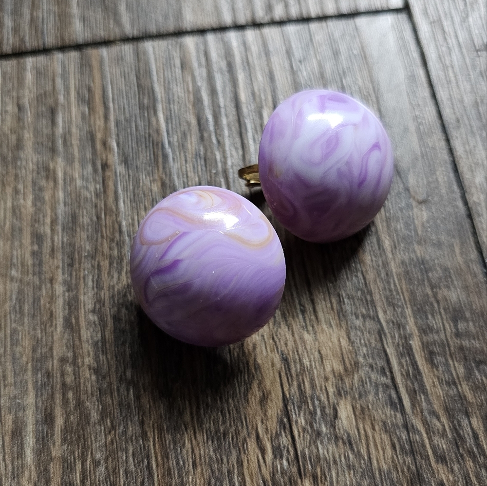 Vintage 50's/60's clip-on earrings. Made in Hong Kong. Set of 3.
